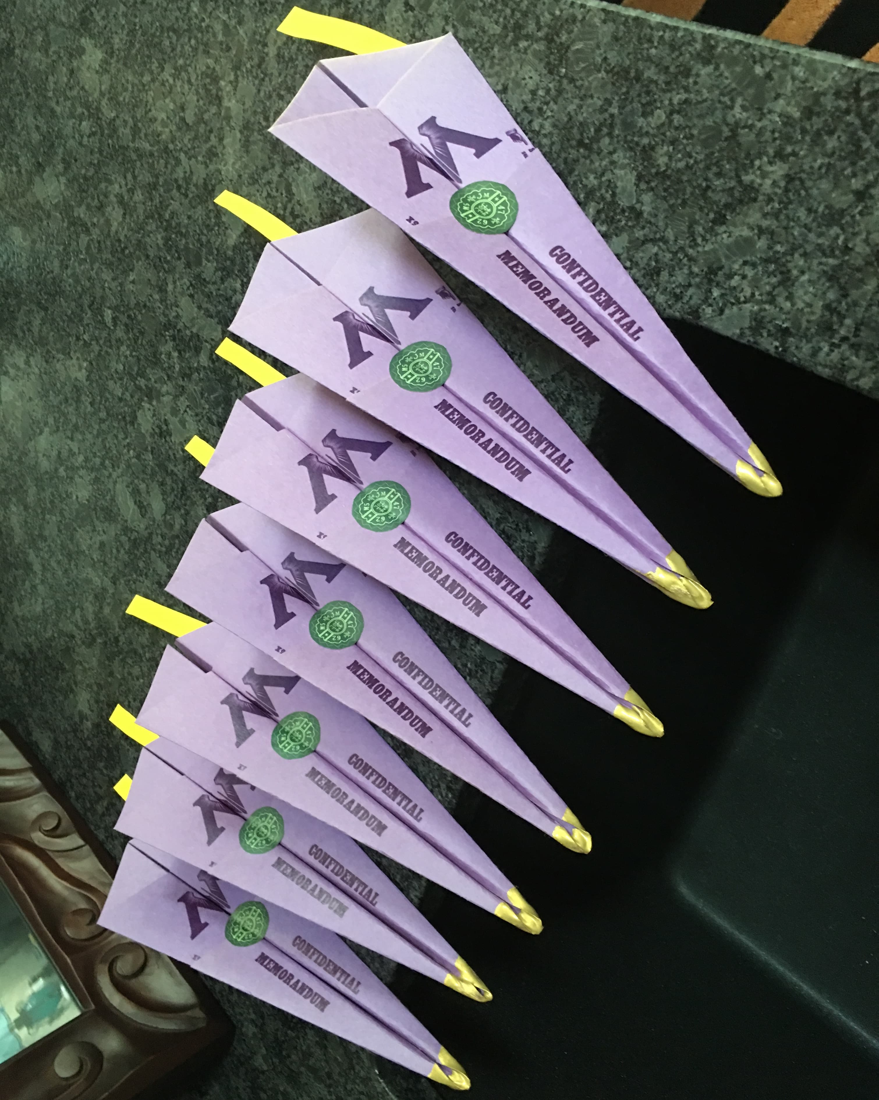 The memos, ready to fly